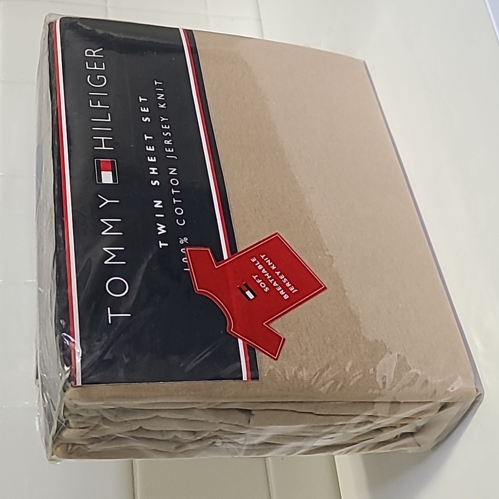 Tommy Hilfiger 100% Cotton Jersey Knit Twin Sheet Set Kids teens unisex grandma - Picture 7 of 9